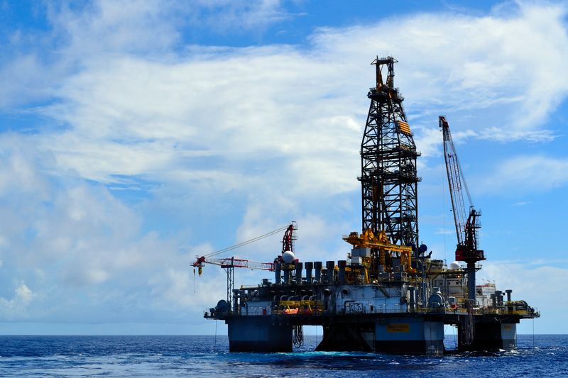 Oil-field drilling platform